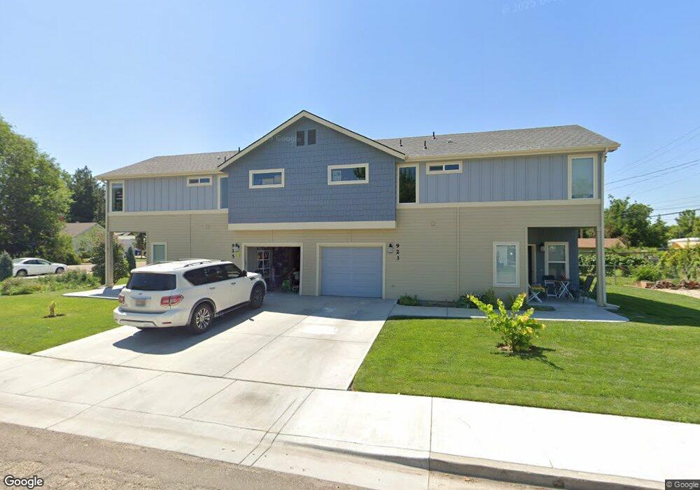 923 E Sheridan Ave, Nampa, ID 83686 - photo 1