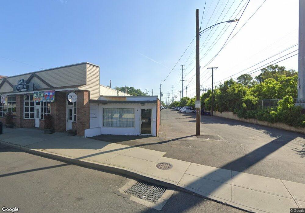 697 Campbell Ave, West Haven, CT 06516 - photo 1