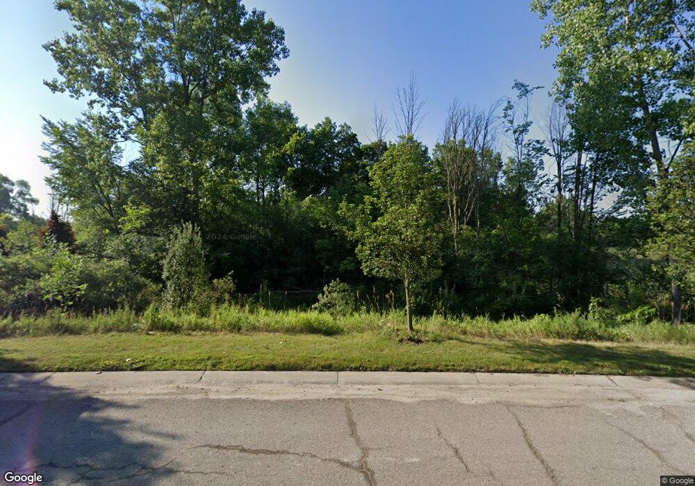 6154 Golden Ln, West Bloomfield, MI 48322 - photo 1