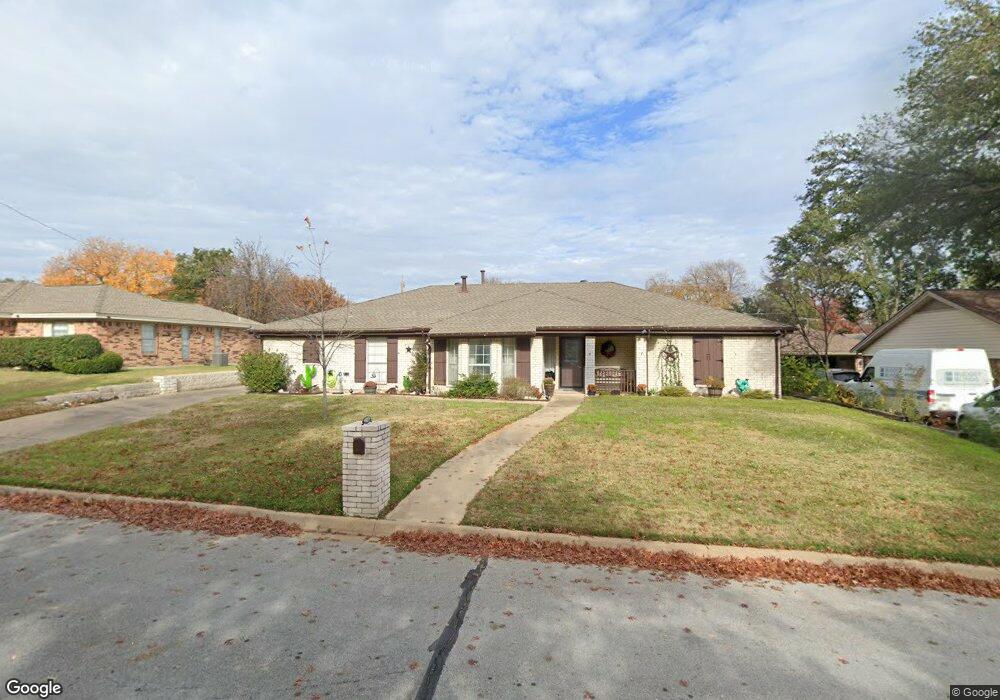 316 Baker Dr, Hurst, TX 76054 - photo 1