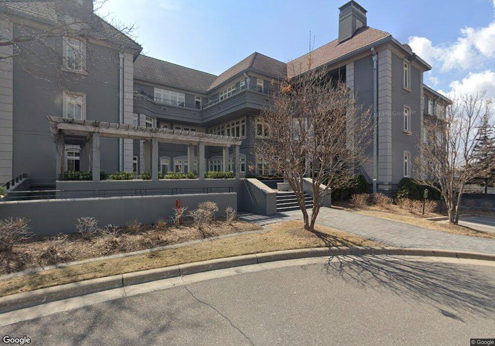 630 Indian Mound St unit 1B, Wayzata, MN 55391 - photo 1