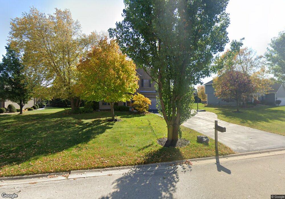 601 Clover Dr, Algonquin, IL 60102 - photo 1