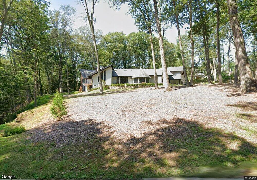 10 Rock Ledge Rd, Saddle River, NJ 07458 - photo 1