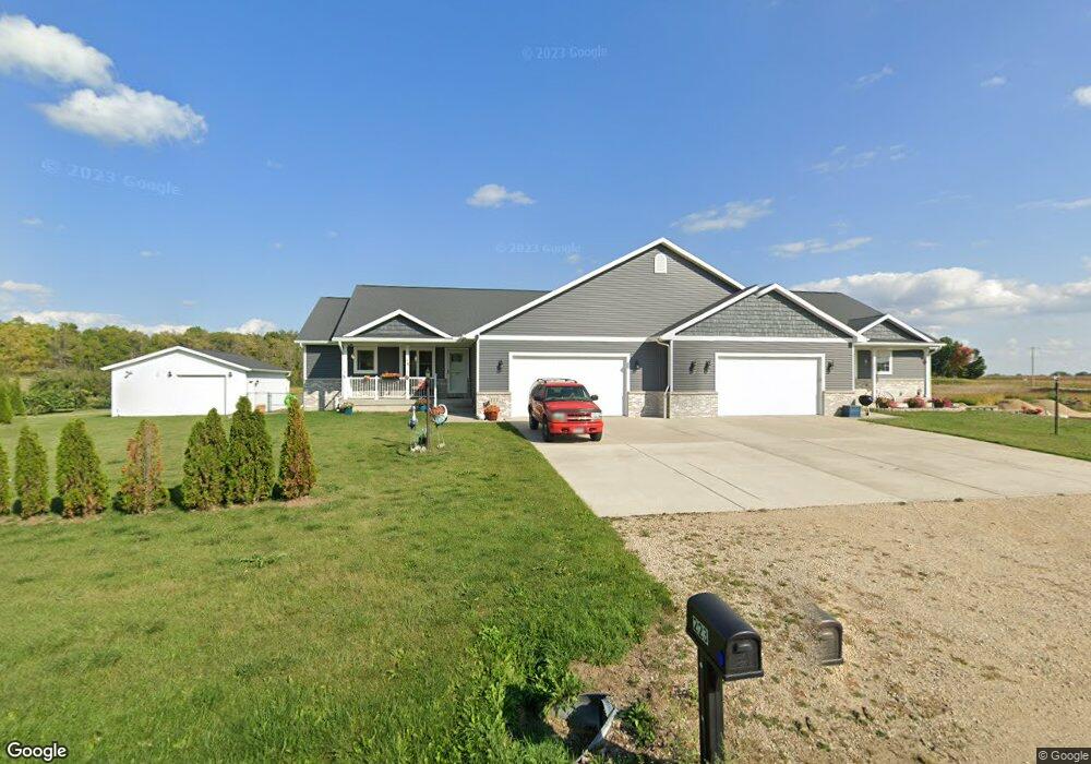 223 S Rutland Ave, Brooklyn, WI 53521 - photo 1