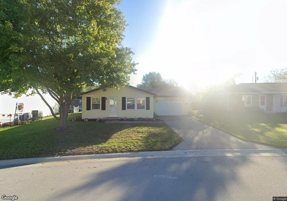 114 Phillips Dr, Wapakoneta, OH 45895 - photo 1