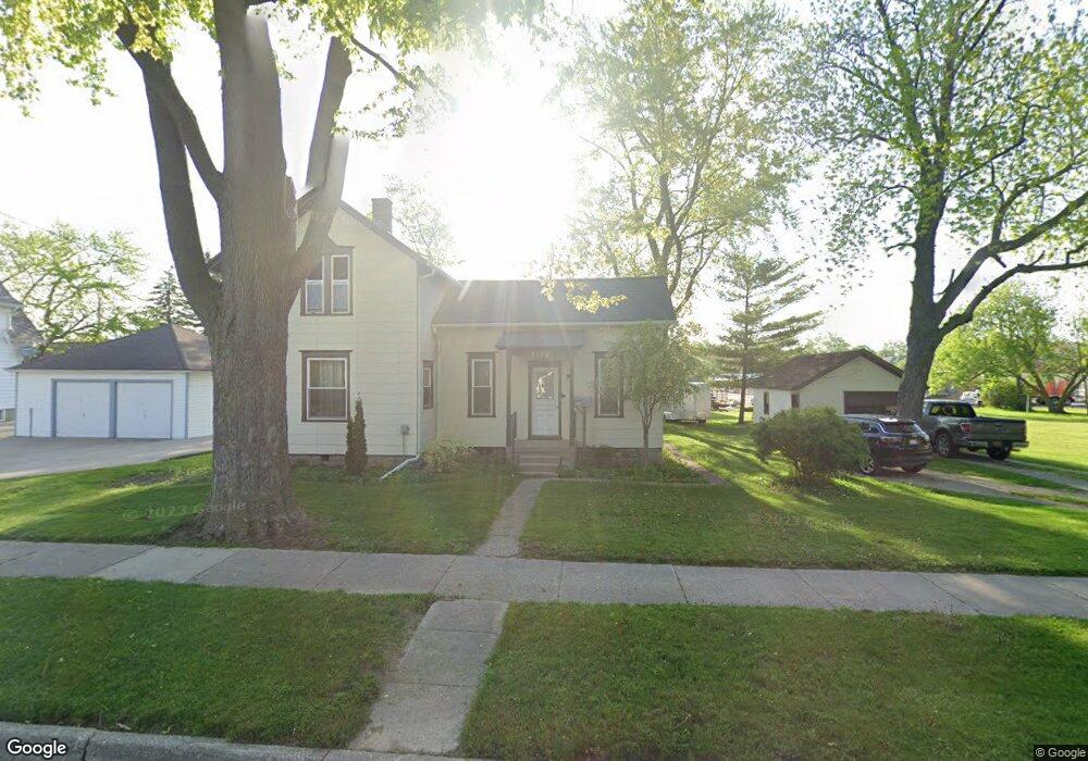 117 S Franklin St, Frankenmuth, MI 48734 - photo 1