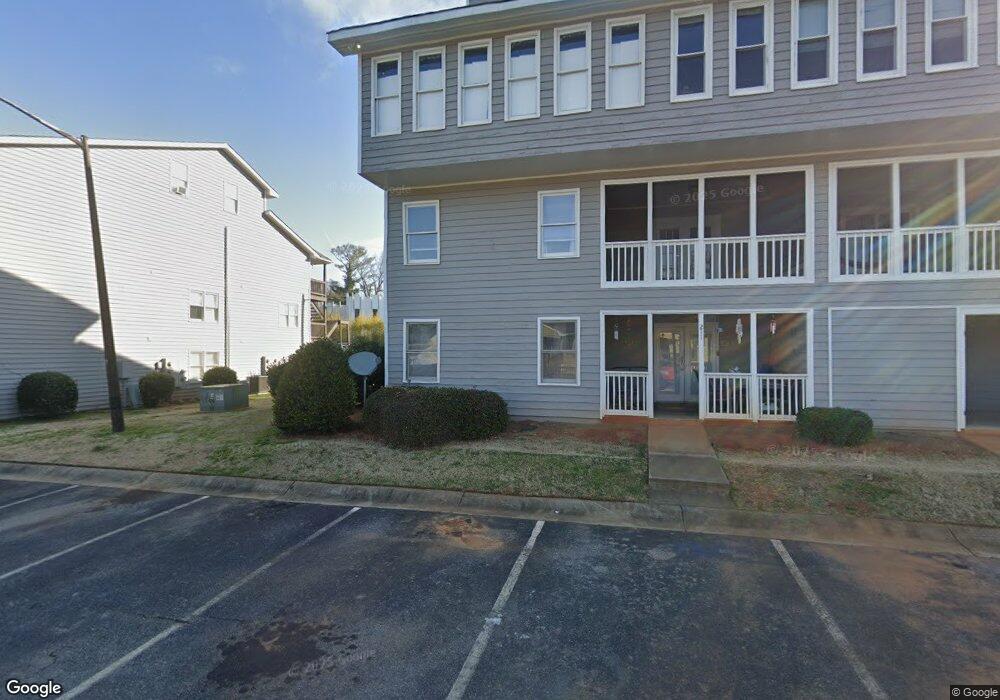For Rent $1,275/month