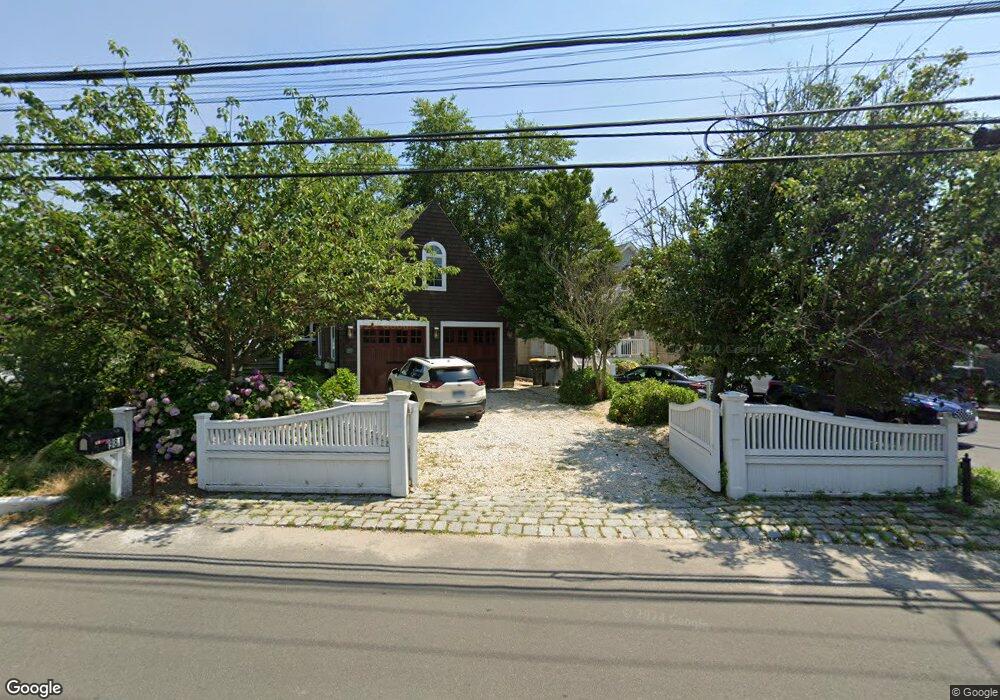 989 Fairfield Beach Rd, Fairfield, CT 06824 - photo 1