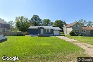 607 N Madison St, Edmore, ND 58330