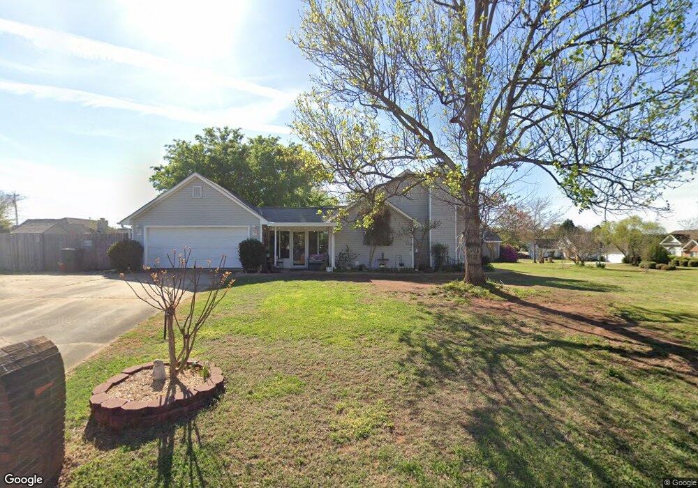 105 Meadow View Dr, Warner Robins, GA 31088 - photo 1