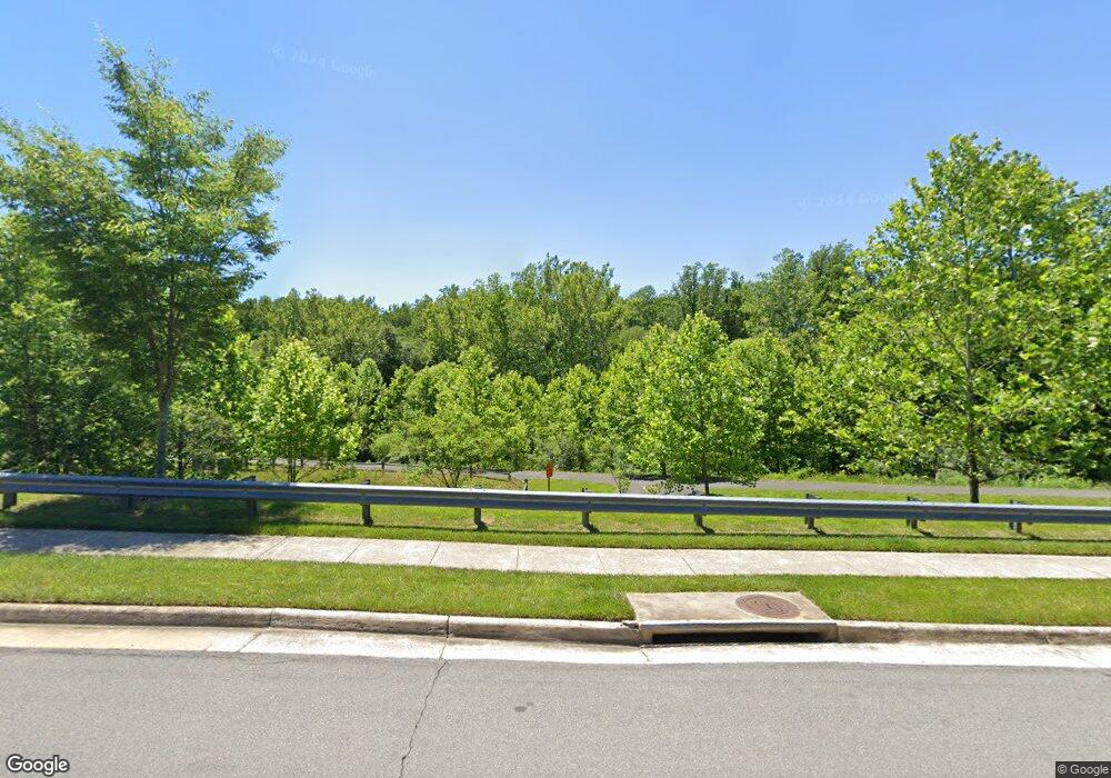 10820 Monocacy Way, Manassas, VA 20112 - photo 1