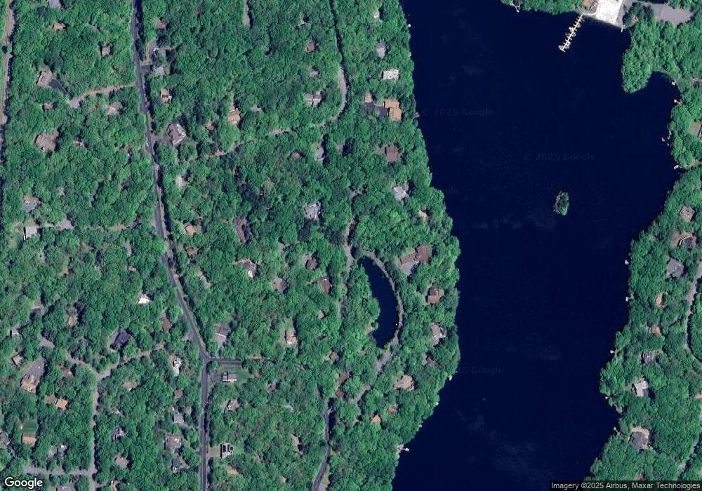 804 Falling Brook Dr, Blooming Grove Township, PA 18428 - photo 1