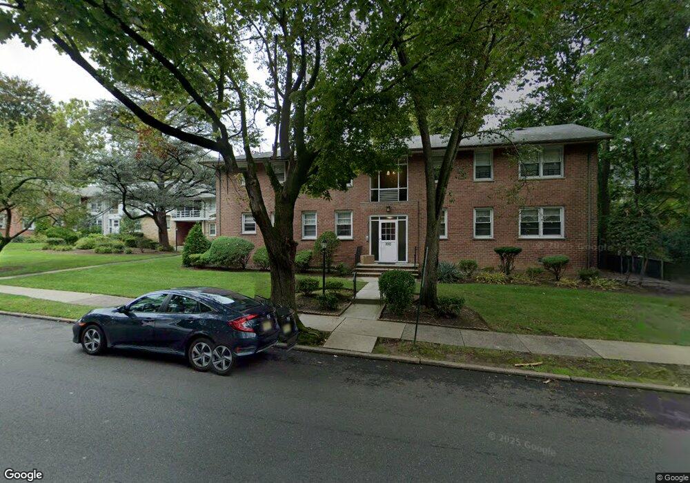 26-19 Fair Lawn Ave unit F, Fair Lawn, NJ 07410 - photo 1