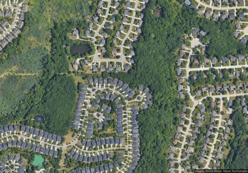 3934 Hillsdale Dr unit Bldg-Unit, Auburn Hills, MI 48326 - photo 1