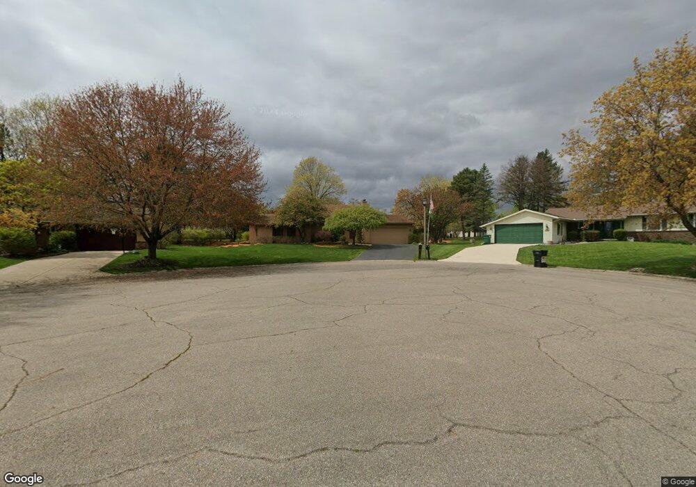 2239 Piney Point Dr, Lansing, MI 48917 - photo 1
