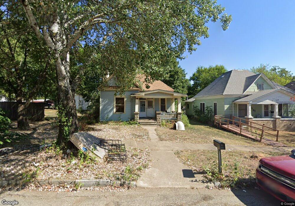 1511 Chess Ave, Parsons, KS 67357 - photo 1