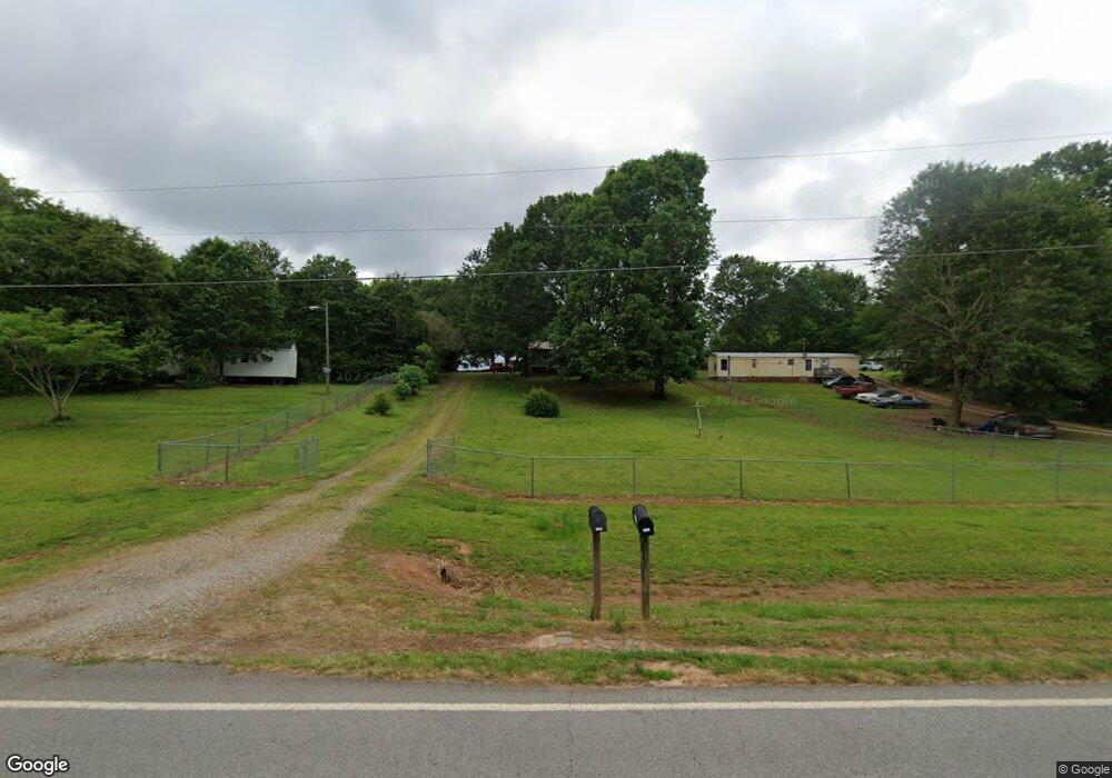 7190 Stone Bridge Rd, Carnesville, GA 30521 - photo 1