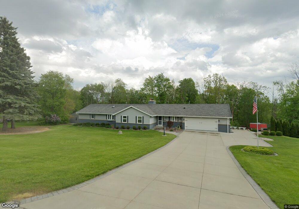 6724 Hickory Hill Dr, West Bend, WI 53090 - photo 1