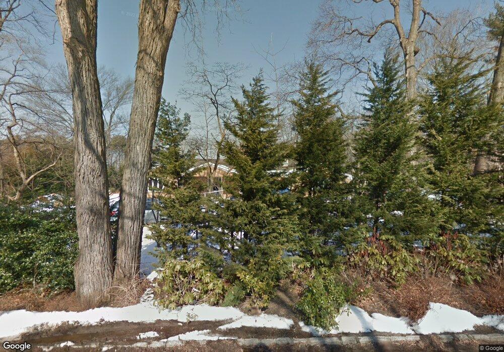 151 Harbor Acres Rd, Port Washington, NY 11050 - photo 1