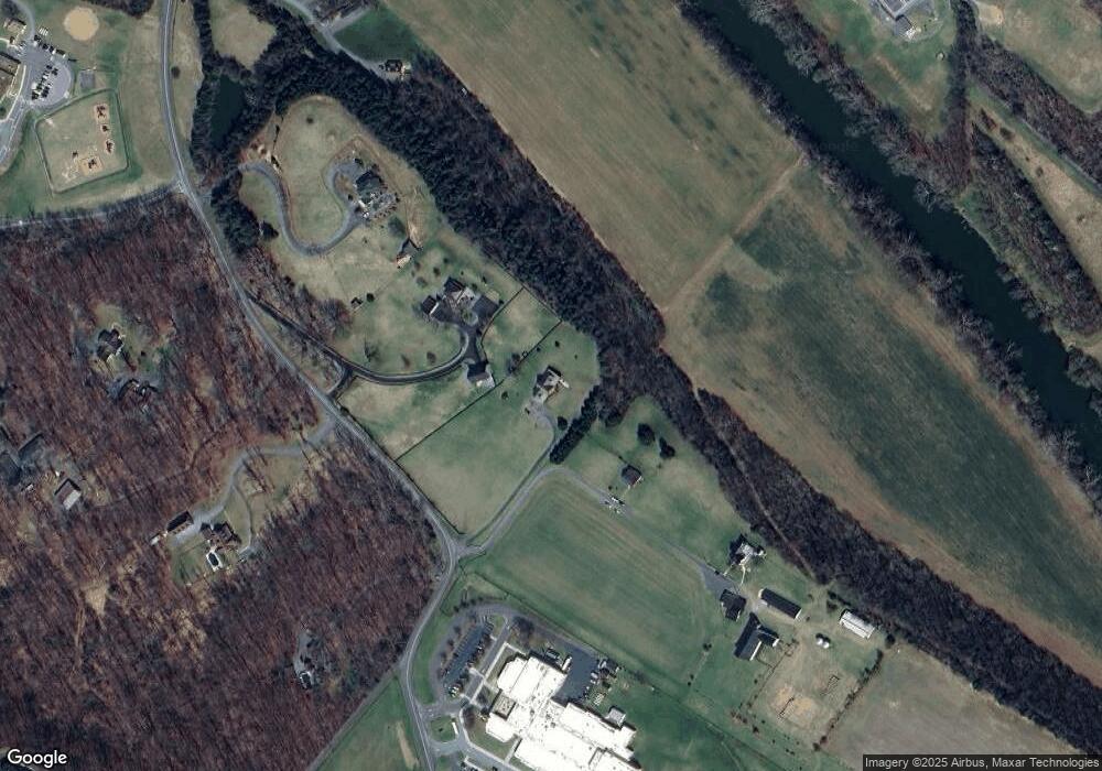 575 Sandy Hook Rd, Strasburg, VA 22657 - photo 1