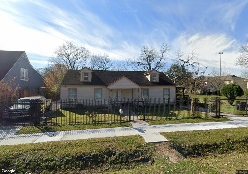 7918 Hartford St, Houston, TX 77017 - photo 1