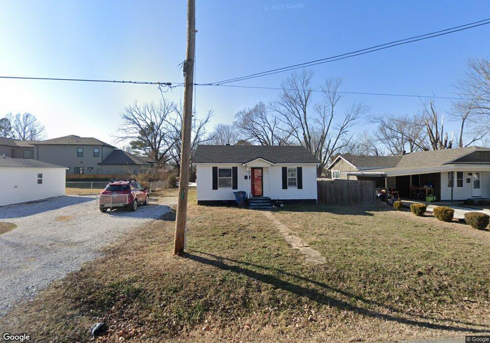 705 NW B St, Bentonville, AR 72712 - photo 1