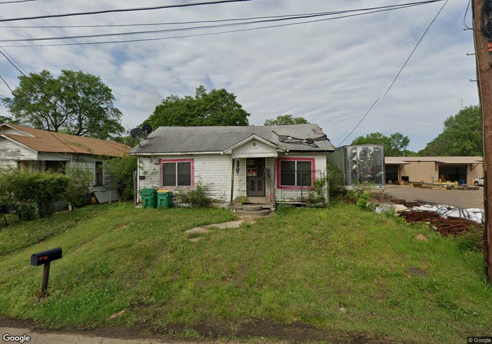 2607 Maple St, Texarkana, TX 75503 - photo 1