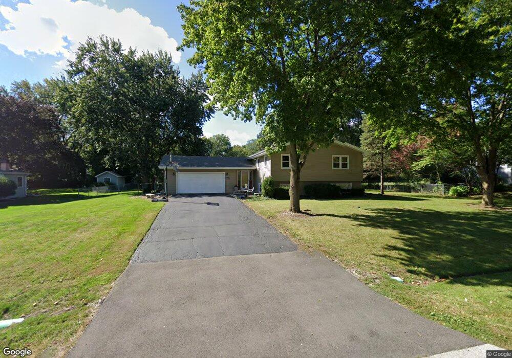 10S180 Springbrook Dr, Naperville, IL 60565 - photo 1