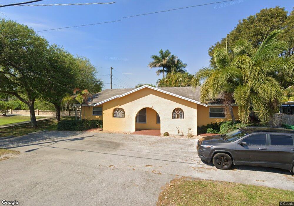 7417 Orange Dr unit 2, Davie, FL 33314 - photo 1