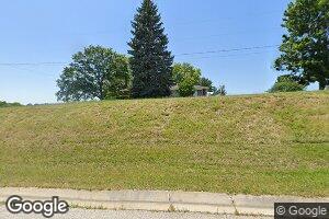 27 Kendall Ave, Barry, IL 62312