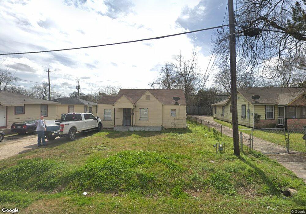 3814 Melbourne St, Houston, TX 77026 - photo 1