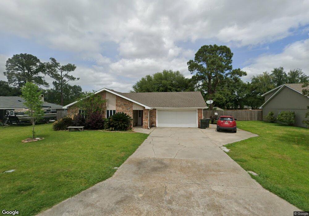 1418 W Autumnwood Ln, Lake Charles, LA 70605 - photo 1