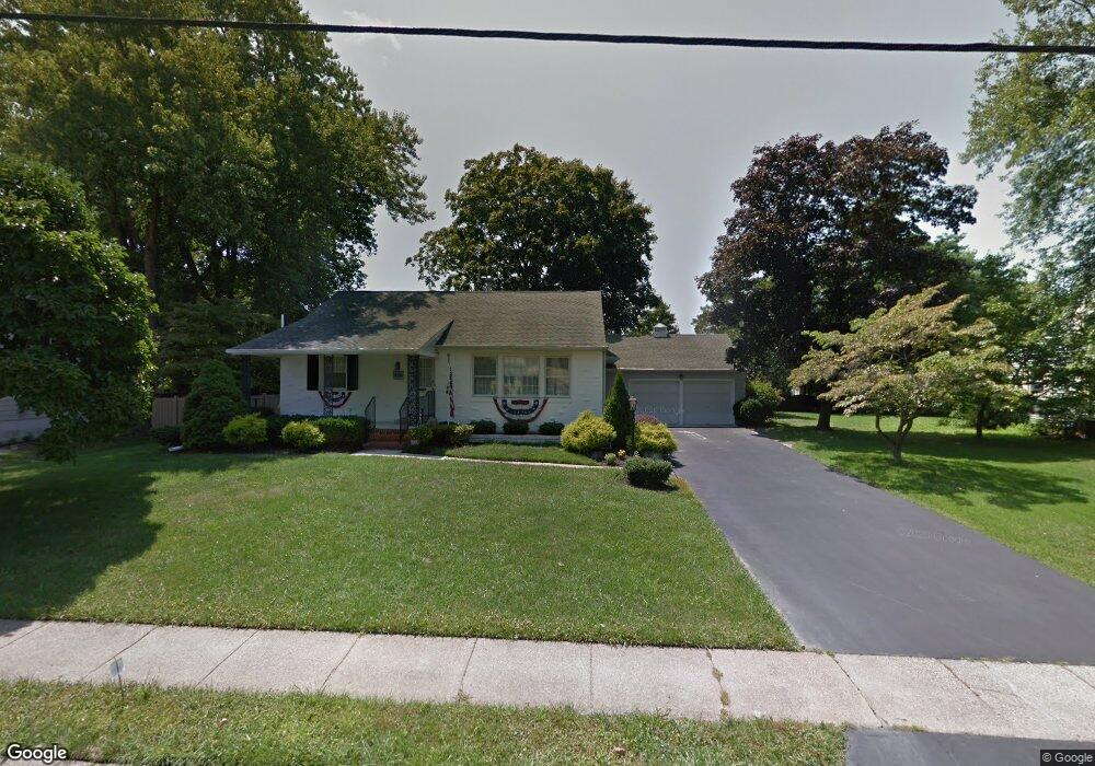 446 Parkview Dr, Mount Holly, NJ 08060 - photo 1