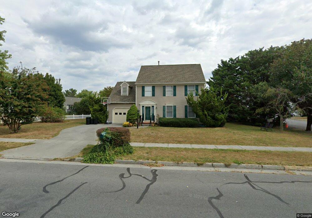 332 W Cedarmeade Ave, Winchester, VA 22601 - photo 1