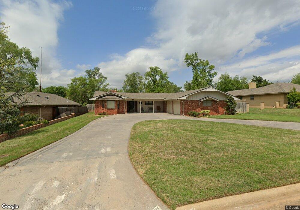 1009 Palm Dr, Duncan, OK 73533 - photo 1