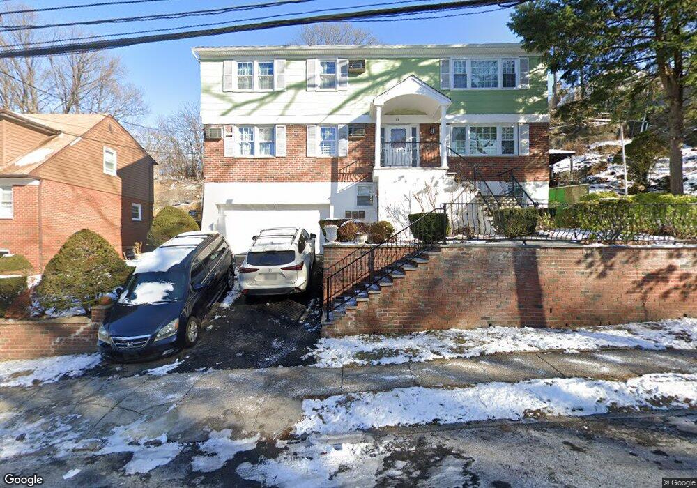 176 Park Hill Ave, Yonkers, NY 10705 - photo 1