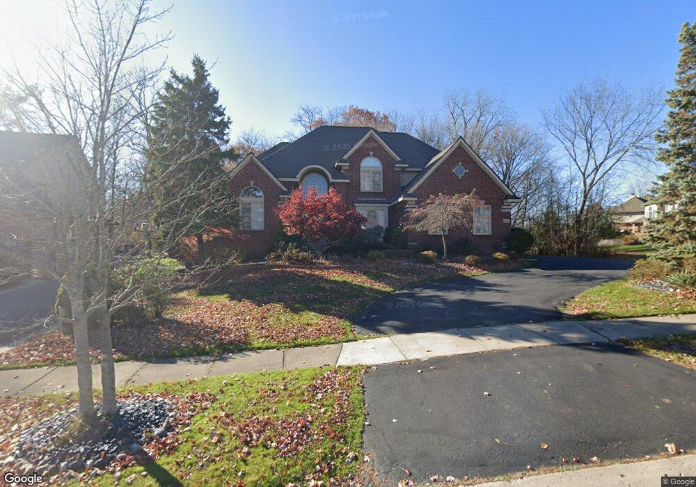 6810 Carlyle Crossing, West Bloomfield, MI 48322 - photo 1