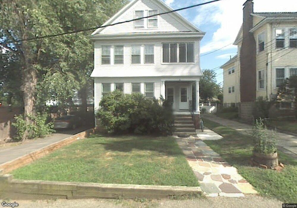 10 Fessenden Rd unit 3, Arlington, MA 02476 - photo 1