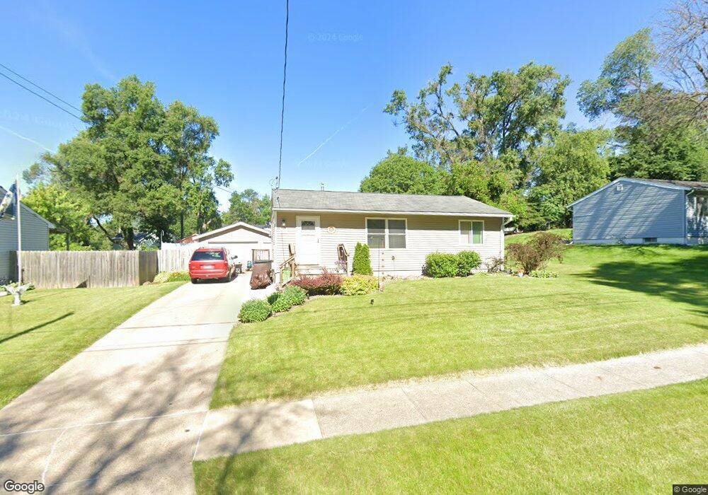 4210 SE 10th St, Des Moines, IA 50315 - photo 1