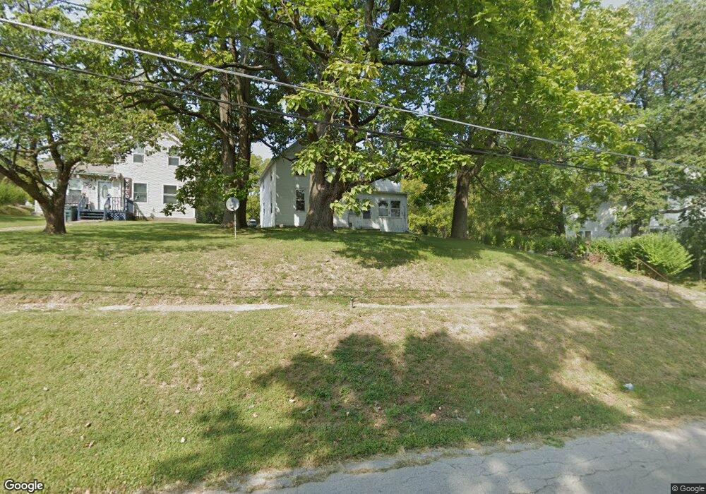 504 Locust St, Columbus Junction, IA 52738 - photo 1