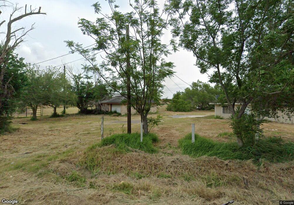 8613 W Beto Garcia Dr, Weslaco, TX 78599 - photo 1