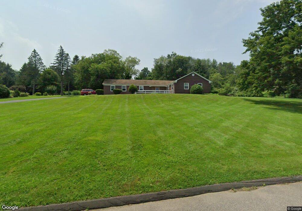 3 Newfield Ln, Newtown, CT 06470 - photo 1