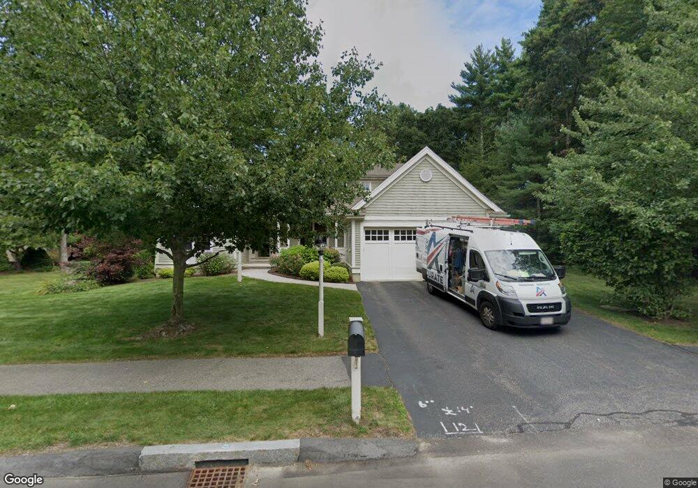 4 Bridlefield Ln, Medfield, MA 02052 - photo 1