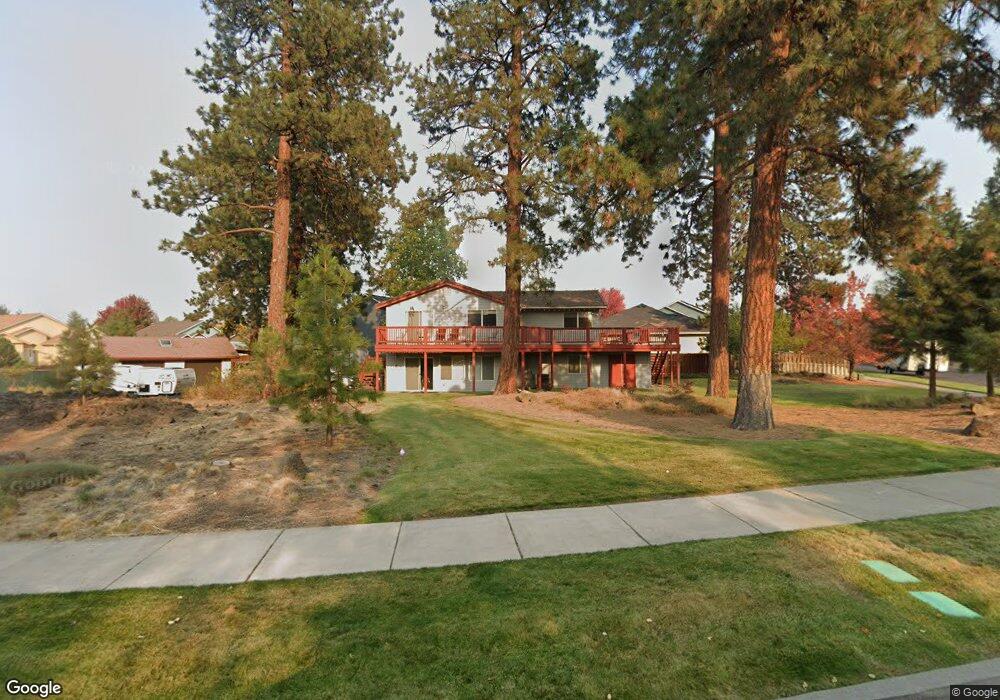 256 SE Soft Tail Dr, Bend, OR 97702 - photo 1