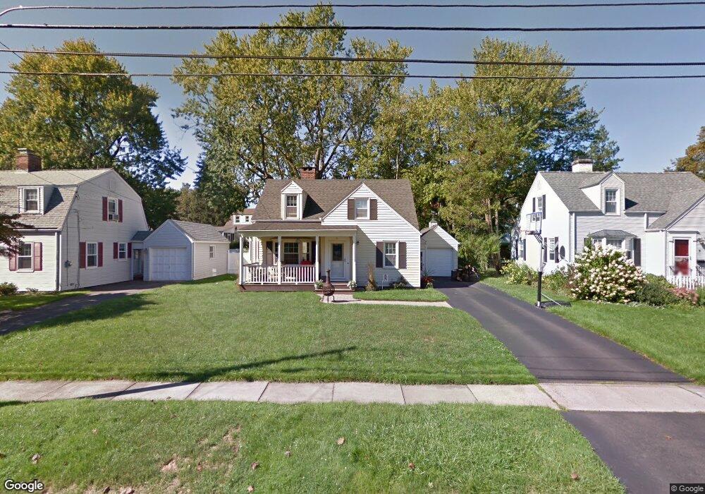 11 Greenacres Ave, West Hartford, CT 06107 - photo 1