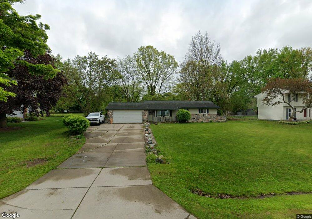 5307 Mapletree Dr, Flint, MI 48532 - photo 1