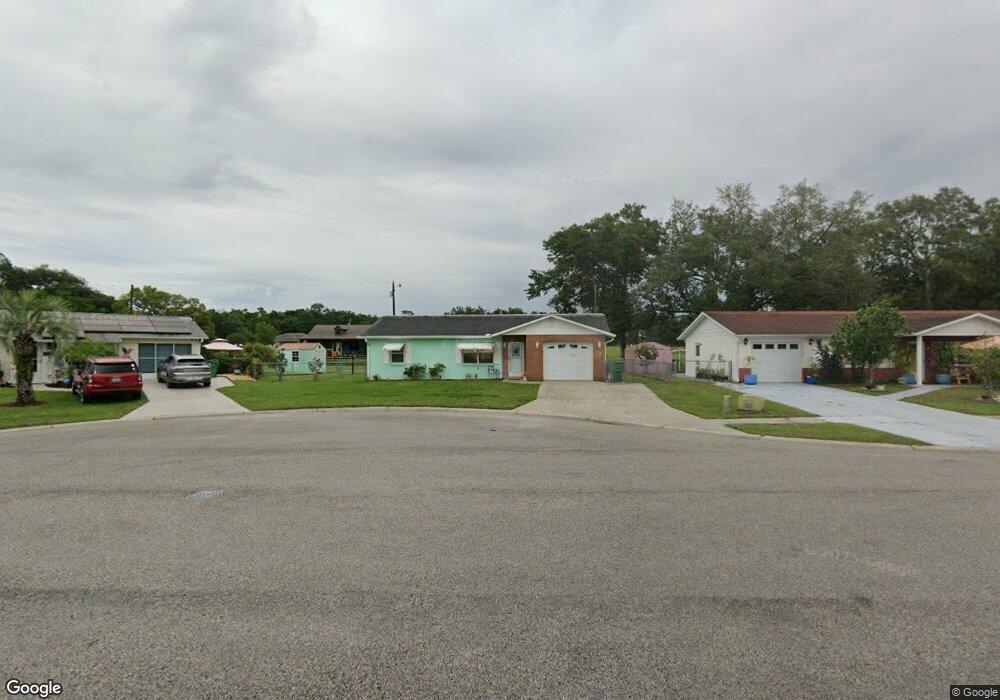 7228 Omega Ct, Zephyrhills, FL 33540 - photo 1