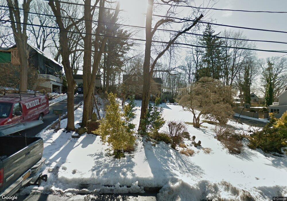 9 Huntington Rd, Port Washington, NY 11050 - photo 1