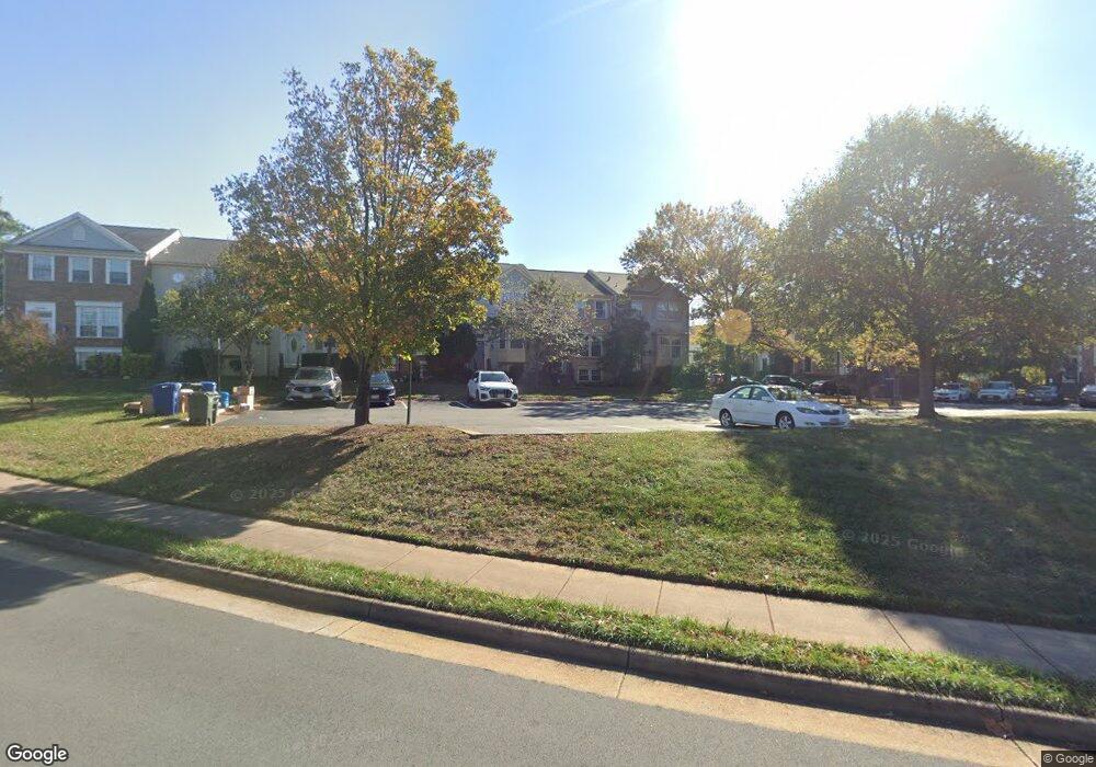 13320 Burkitts Rd, Fairfax, VA 22033 - photo 1