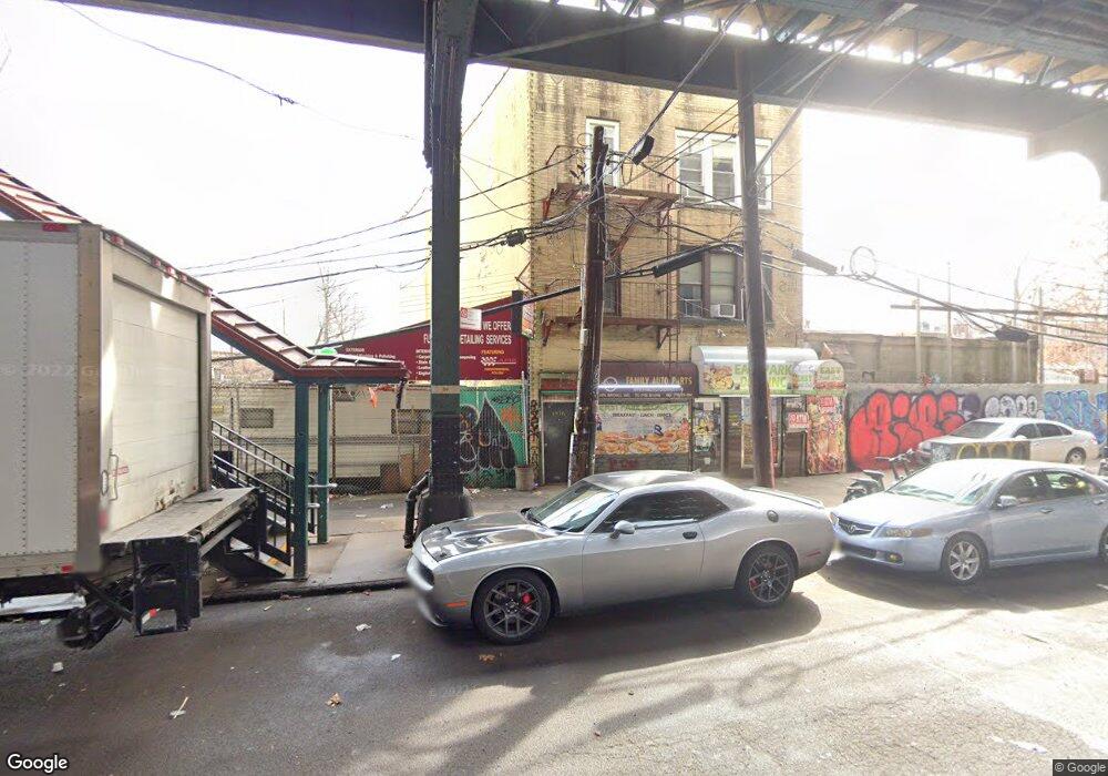 1976 Birchall Ave, Bronx, NY 10462 - photo 1